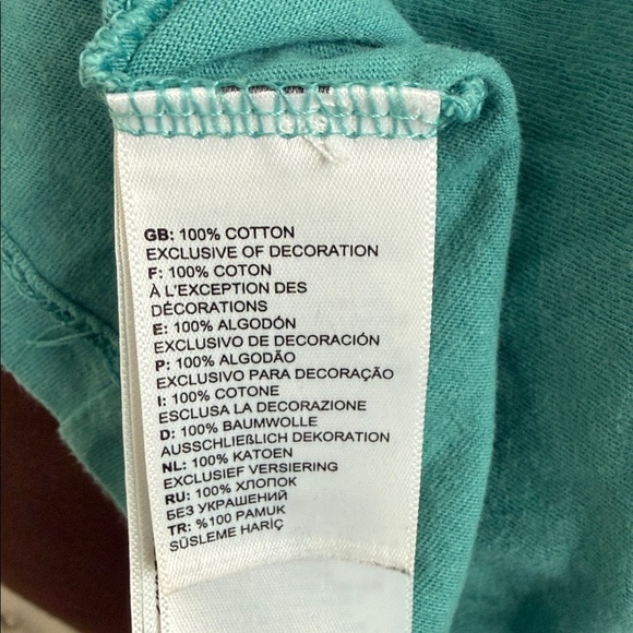 Women’s The North Face T-Shirt - Picture 6 of 7